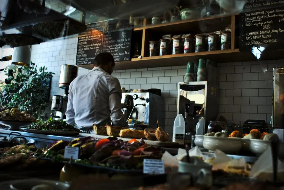 Open restaurant kitchen that depends on steady hot water